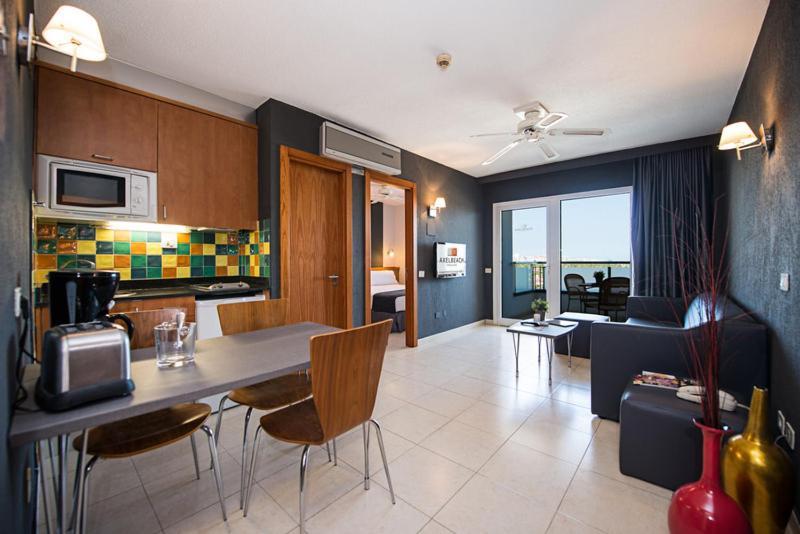 阿克赛尔海滩玛斯帕洛马斯 - 公寓及休息室俱乐部 - 仅限成人 普拉亚戴尔雷安格莱斯 客房 照片